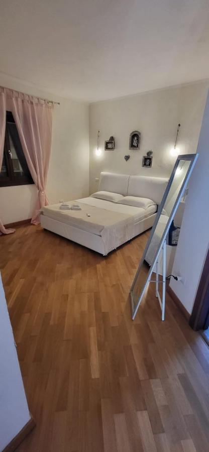 Mi Casita Bed and Breakfast Arzachena Exteriör bild